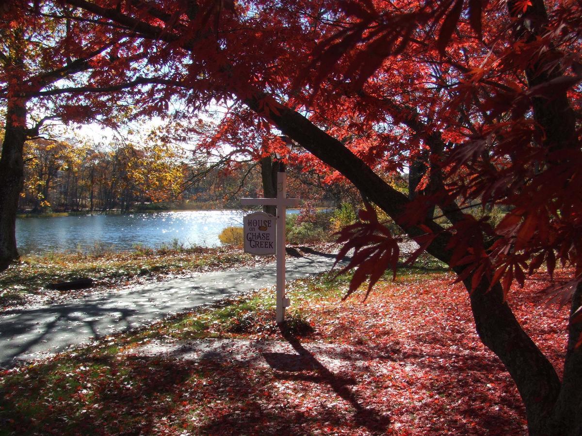 House On Chase Creek Bed & Breakfast Shelter Island Heights ภายนอก รูปภาพ