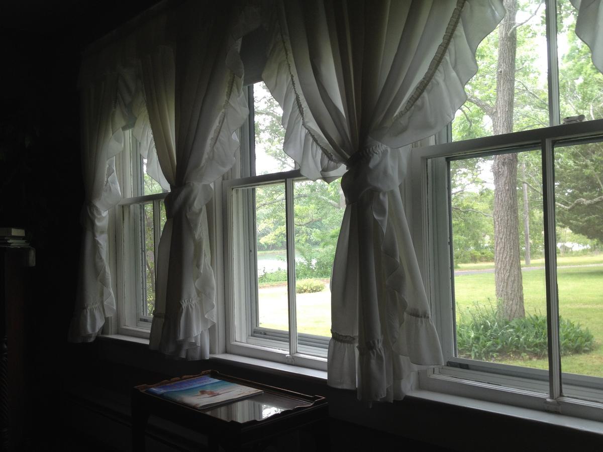 House On Chase Creek Bed & Breakfast Shelter Island Heights ภายนอก รูปภาพ